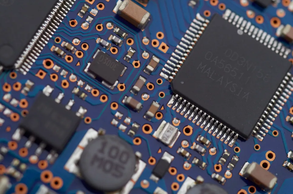 Semiconductor circuit circuit board