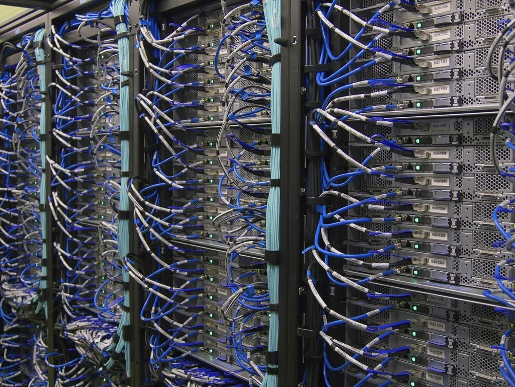 Data center server data center