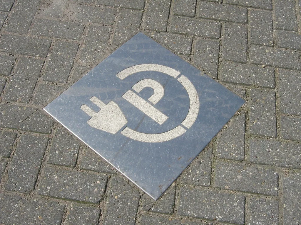 Electric vehicle battery electric vehicle charging