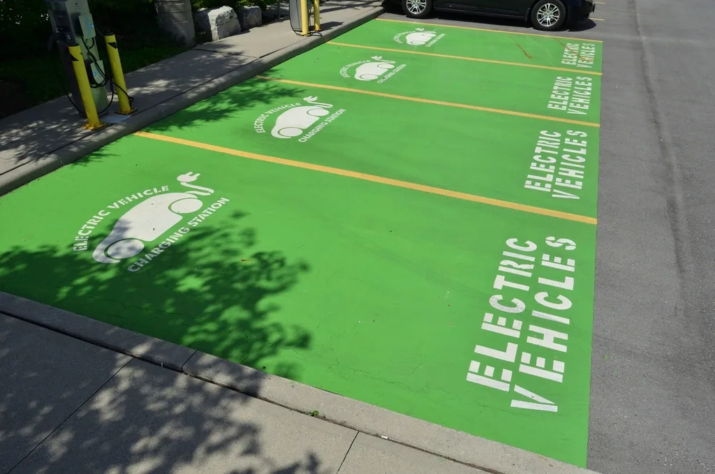 Electric vehicle battery electric vehicle charging