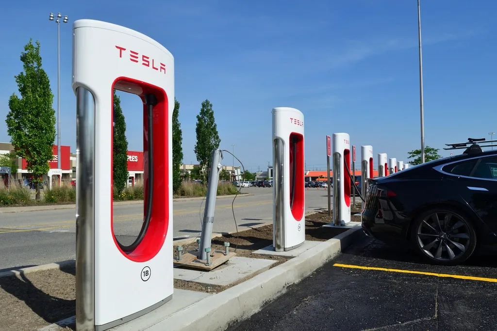 Electric vehicle battery electric vehicle charging